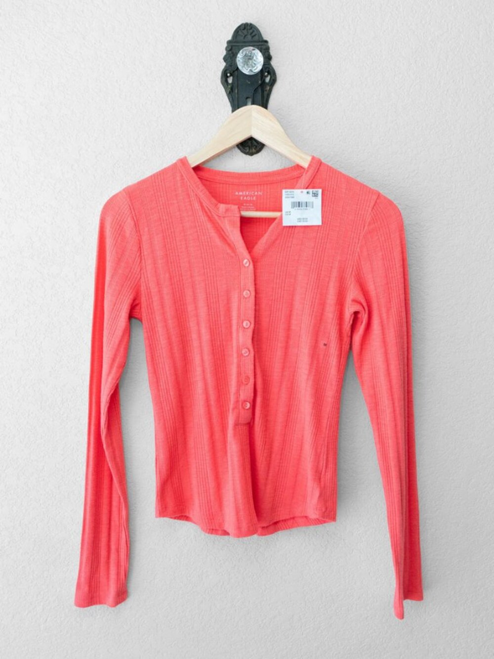 American Eagle Henley Top Womens M NWT Coral Ribbed Long Sleeve Button Shirt